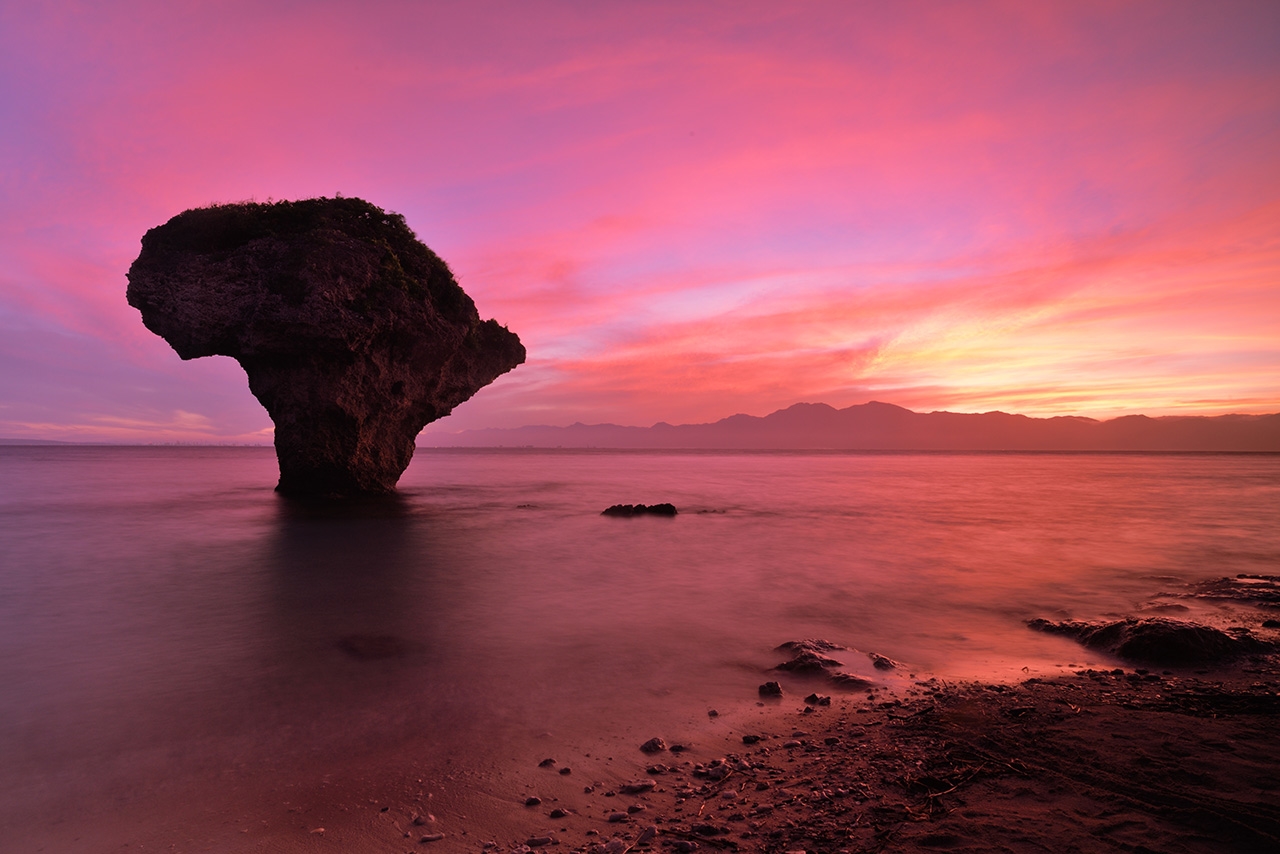 Vase rock sunset