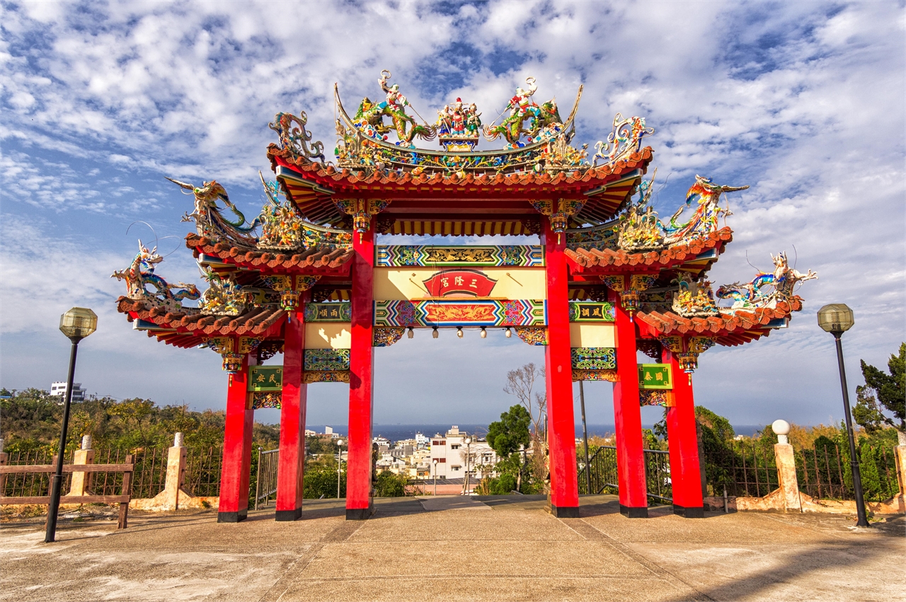 Sanlong Palace Torbogen