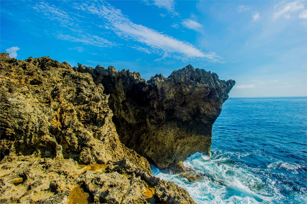 Collapsed limestone cliffs