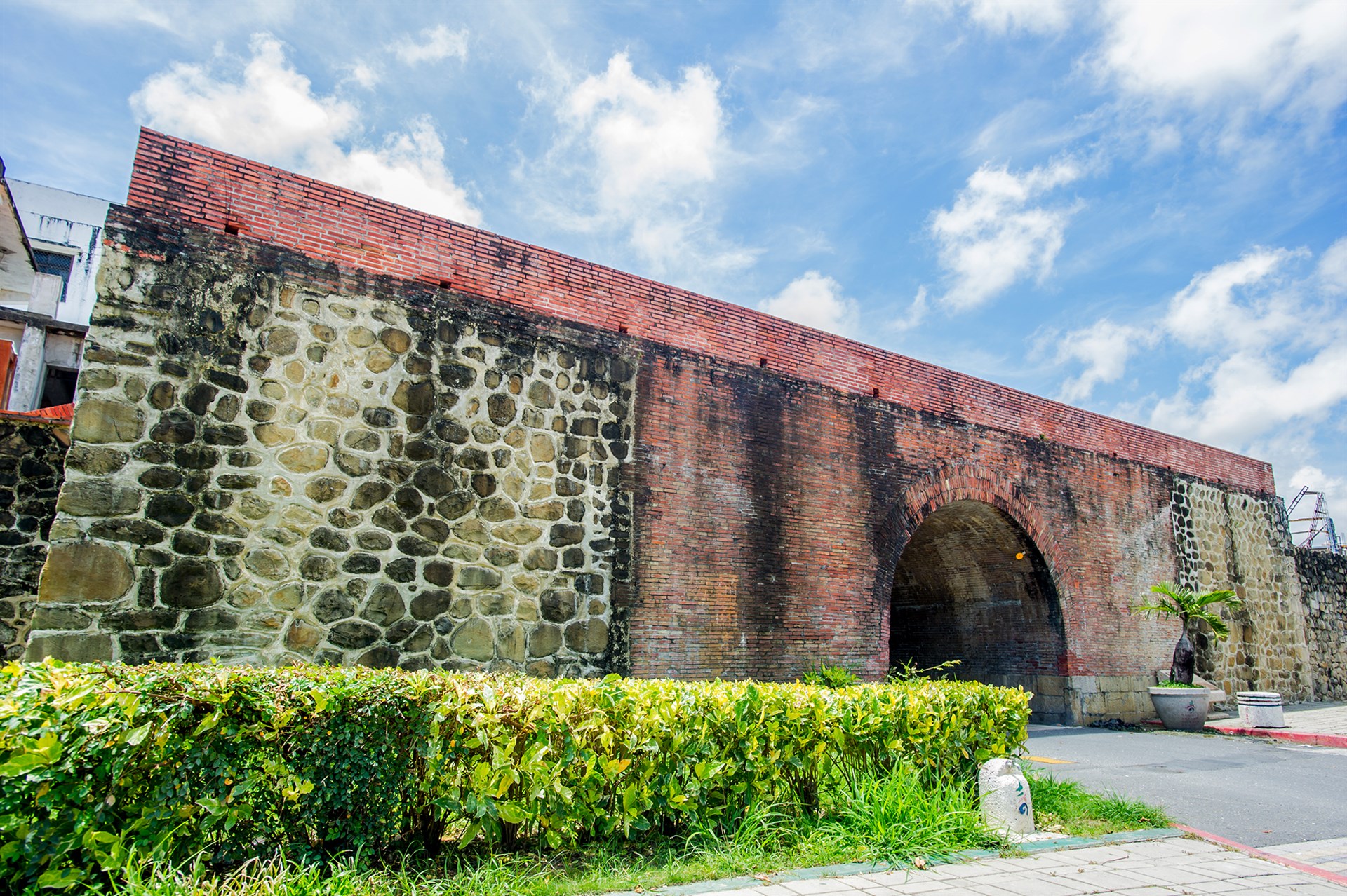 恆春古城門-西門