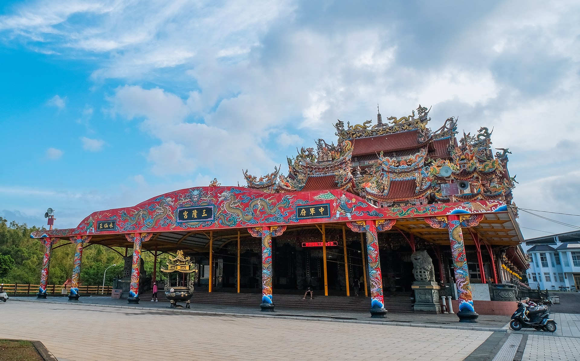 三隆宮廟宇建築外觀