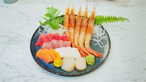 東港漁港漁產品直銷中心(原華僑市場)