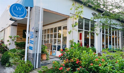 W-Kitchen（一口創意食堂）